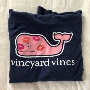 BARELY WORN Vineyard Vinee hoodie tee🧡💖❤️